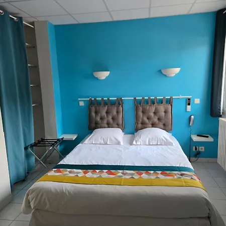 Carry Hotel